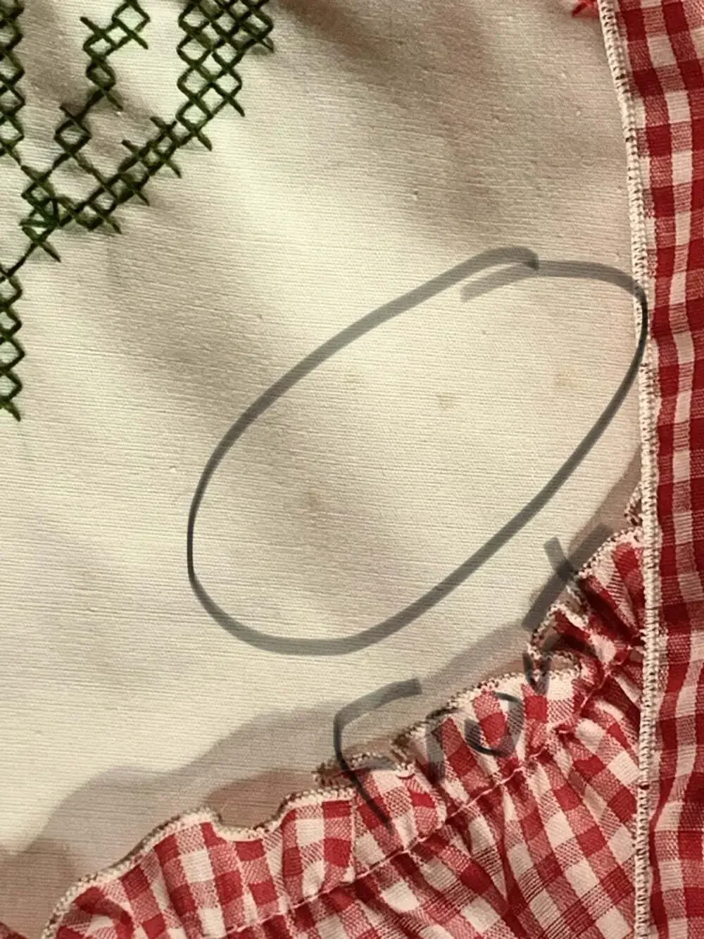 Embroidered Vintage Cottagecore Apron Red White Gingham